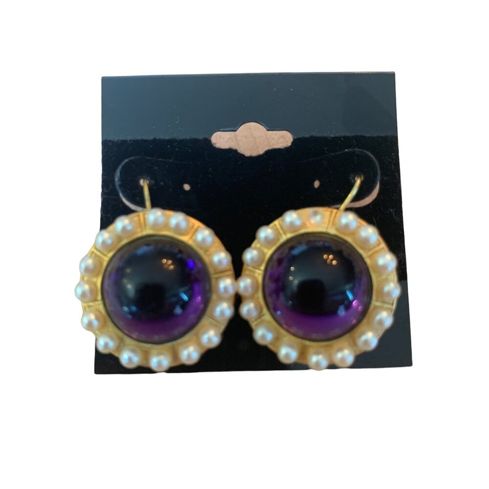 🌸3/$15🌸 Vintage Round Purple Earings Surrounded by Small Faux Pearls